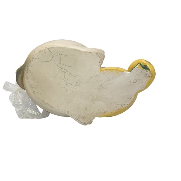 Beagle Dog and Cat Resin Christmas Ornament Hugging Presents Glitter 3 in - Picture 6 of 6